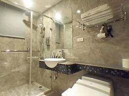 West.inn48 - Self Check-In Hotel