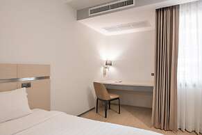 Samyan Serene Hotel