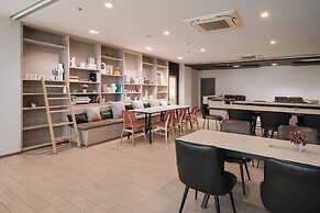 Samyan Serene Hotel