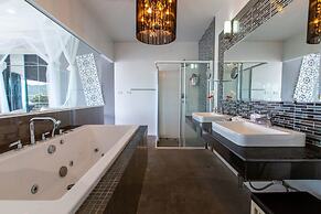 Padel Phangan Suite