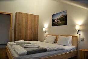 Residence Post