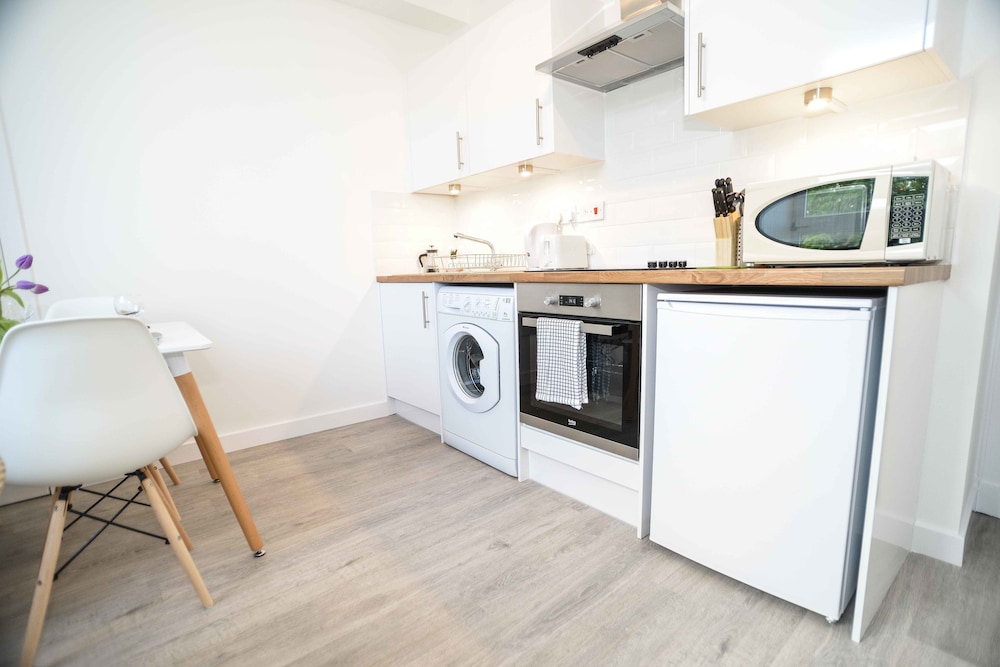 Aberdeen City Modern Apartment