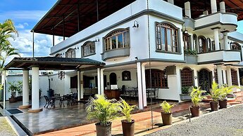 Hostal Posada Real