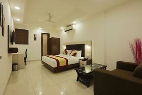 Green Lotus Residency