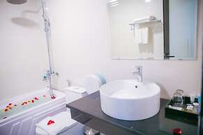 Long Anh Hotel