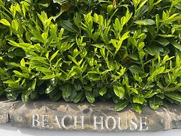 Beach House - Penthouse 3 Bed Apartment