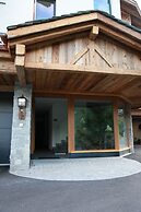 Engadin Lodge