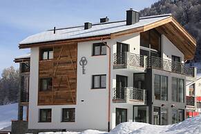 Engadin Lodge