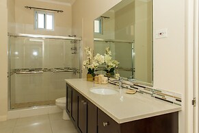 City Ridge Luxury 2 Bedroom