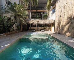 Hotel Ashly