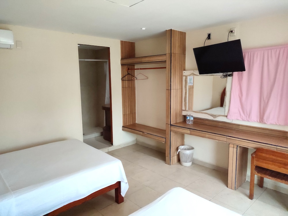 Hotel Ashly