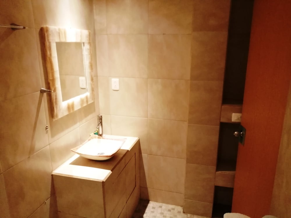Hotel Ashly