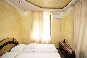 Planet Yerevan Hotel