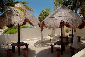 Flamingos Inn