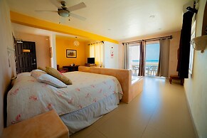 Flamingos Inn