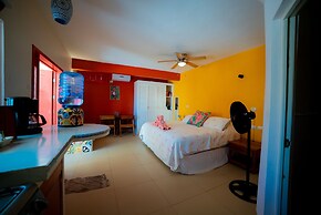 Flamingos Inn