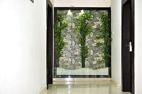 Hotel Kochi Crown