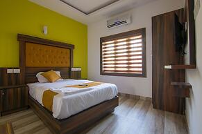Hotel Kochi Crown