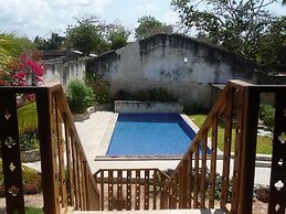 Ulani Lodge