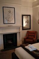 Manly Waves Studios & Apartments