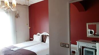 Azade Butik Otel