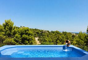 Pentathlon Villas