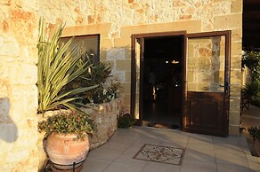Kavousi Resort