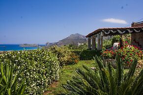 Kavousi Resort