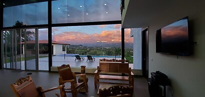 Villa Alejos