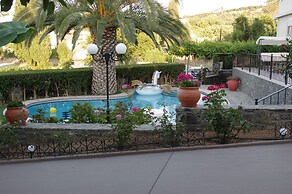 Kamelia Apartments