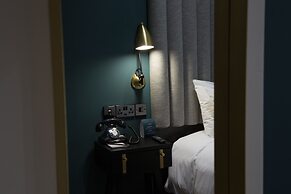 The Bedford Townhouse & Café