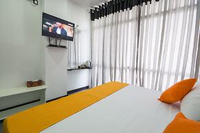 Avora Hotel