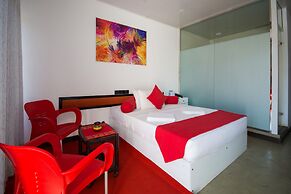 Avora Hotel