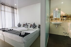 Avora Hotel