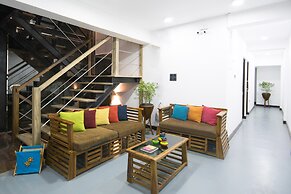 Avora Hotel