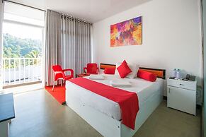 Avora Hotel
