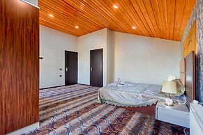 Star Hotel