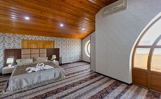 Star Hotel