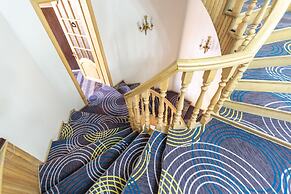 Star Hotel