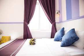 Q Song Chi Hotel