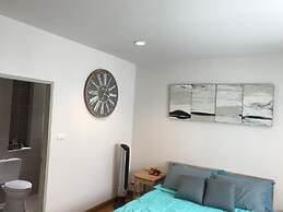 Autta House