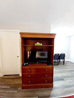 Seelys Motel