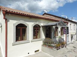 Hotel Lotus