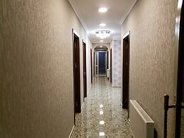 Hotel Lotus
