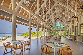 Emerald Faarufushi Resort & Spa