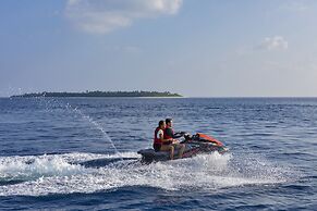Emerald Faarufushi Resort & Spa