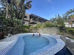 The Lakeview Suites