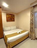 The Lakeview Suites