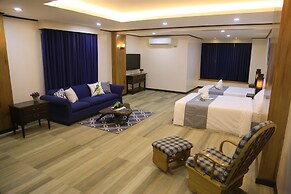 The Lakeview Suites
