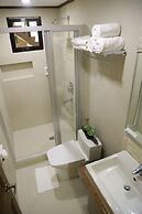 The Lakeview Suites